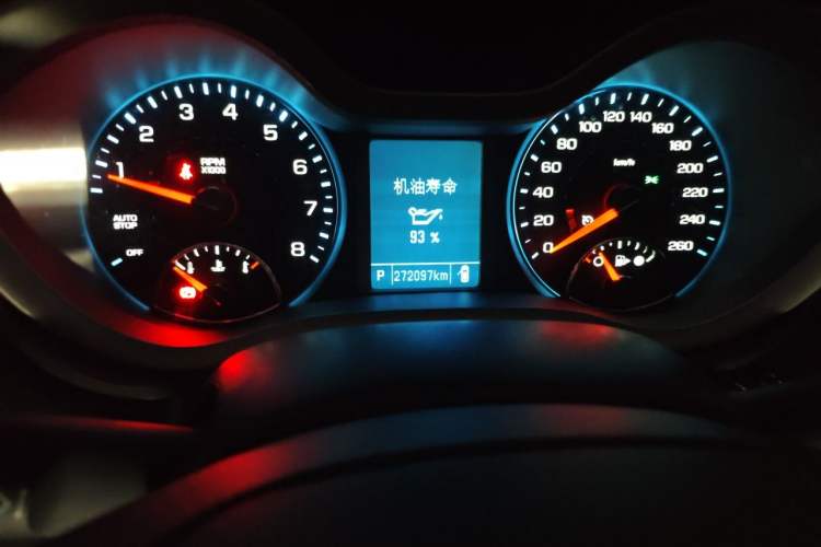Used Chevrolet Malibu 2018 530T Automatic Luxury Edition Odometer Close Up