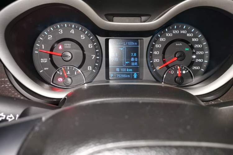 Used Chevrolet Malibu 2018 530T Automatic Luxury Edition Odometer Close Up