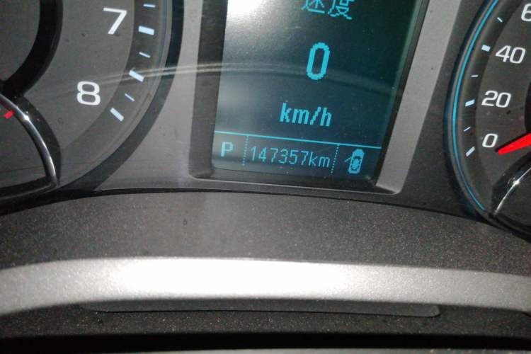 Used Chevrolet Malibu 2018 530T Automatic Luxury Edition Odometer Close Up