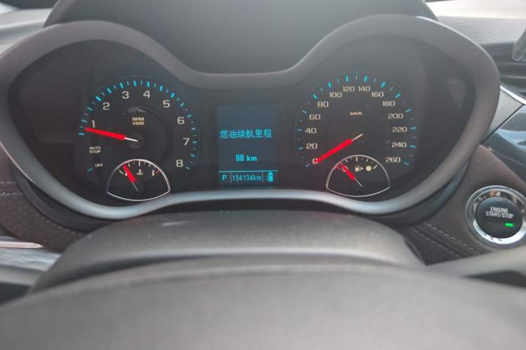 Used Chevrolet Malibu 2018 530T Automatic Luxury Edition Odometer Close Up