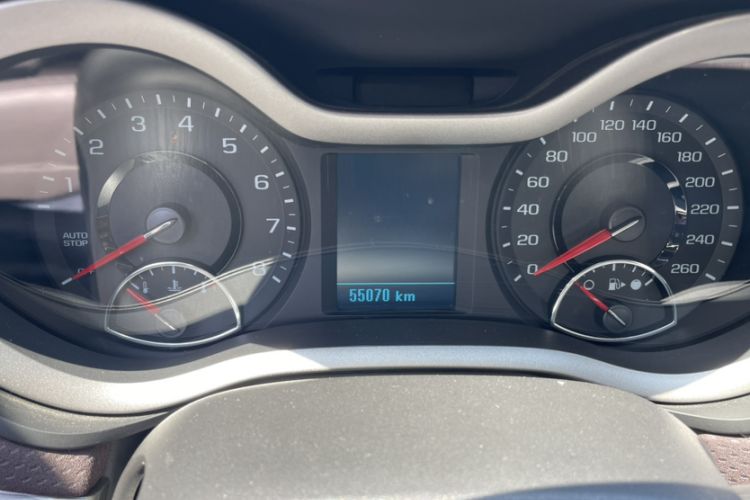 Used Chevrolet Malibu 2018 530T Automatic Luxury Edition Odometer Close Up