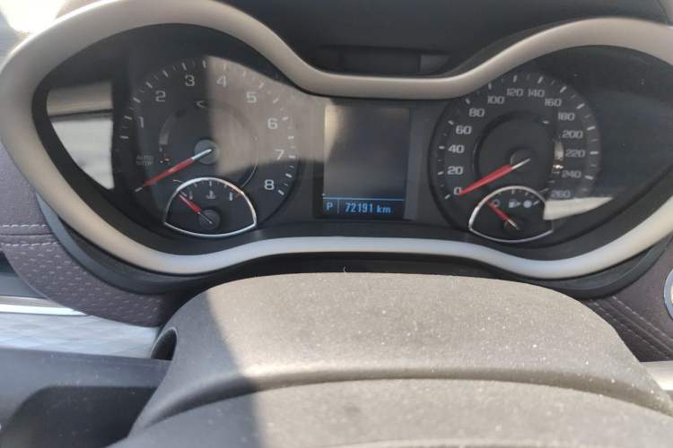 Used Chevrolet Malibu 2018 530T Automatic Fashion Edition Odometer Close Up