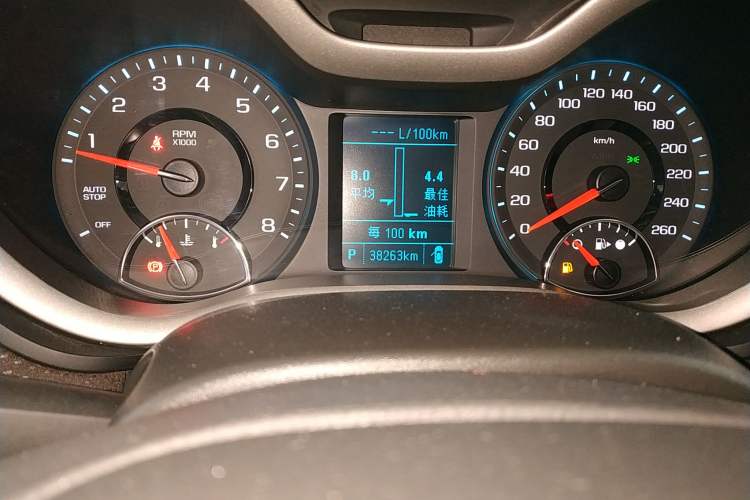Used Chevrolet Malibu 2018 530T Automatic Luxury Edition Odometer Close Up