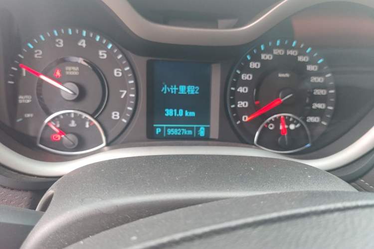 Used Chevrolet Malibu 2018 530T Automatic Luxury Edition Odometer Close Up