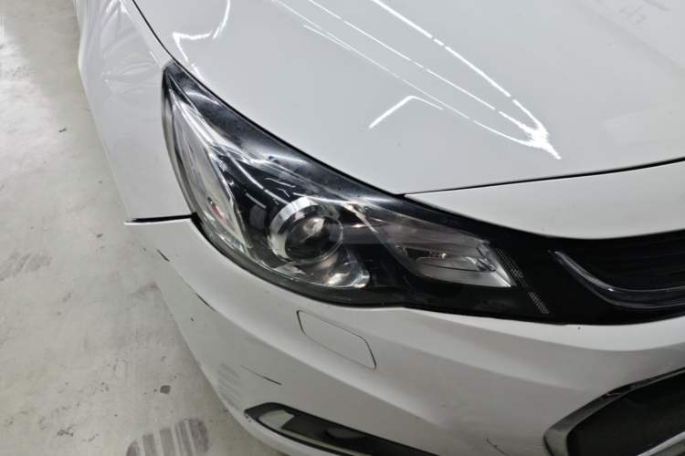 Used Chevrolet Malibu 2018 530T Automatic Luxury Edition Right Front Headlight