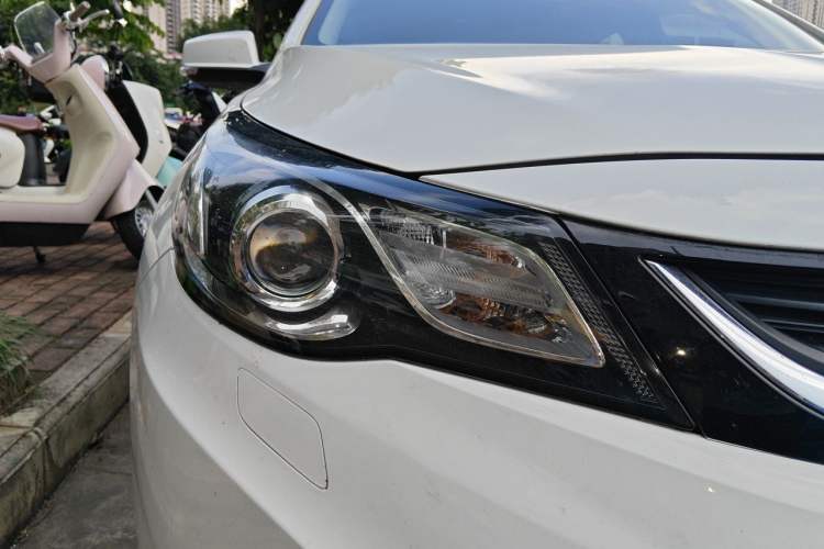 Used Chevrolet Malibu 2018 530T Automatic Luxury Edition Right Front Headlight