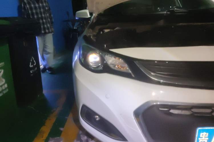 Used Chevrolet Malibu 2018 530T Automatic Luxury Edition Right Front Headlight