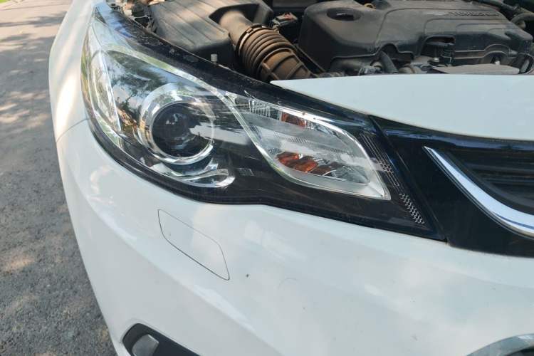 Used Chevrolet Malibu 2018 530T Automatic Luxury Edition Right Front Headlight