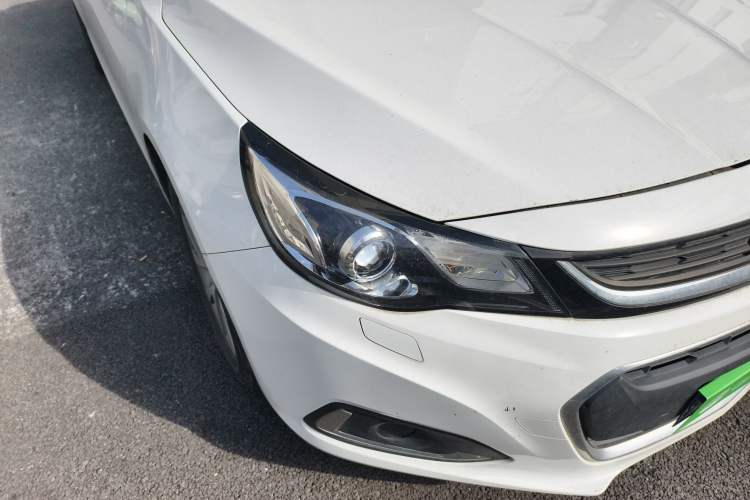 Used Chevrolet Malibu 2018 530T Automatic Luxury Edition Right Front Headlight