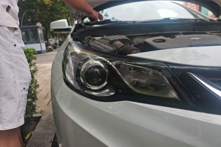 Used Chevrolet Malibu 2018 530T Automatic Fashion Edition Right Front Headlight