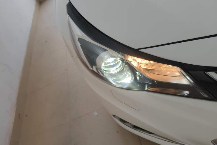 Used Chevrolet Malibu 2018 530T Automatic Luxury Edition Right Front Headlight