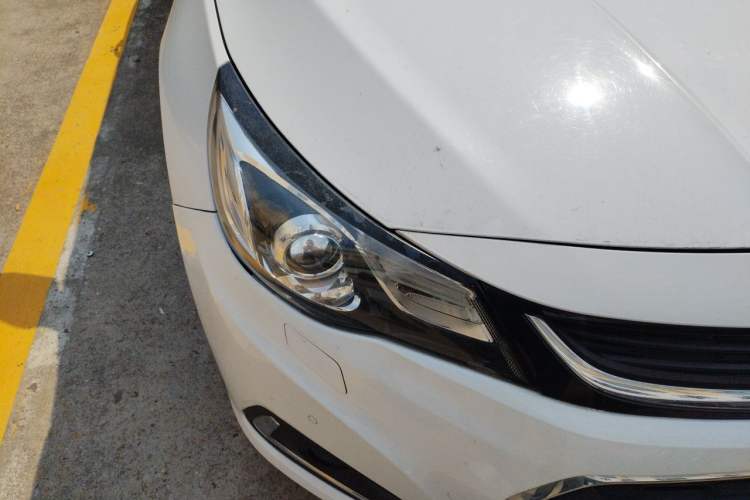 Used Chevrolet Malibu 2018 530T Automatic Luxury Edition Right Front Headlight