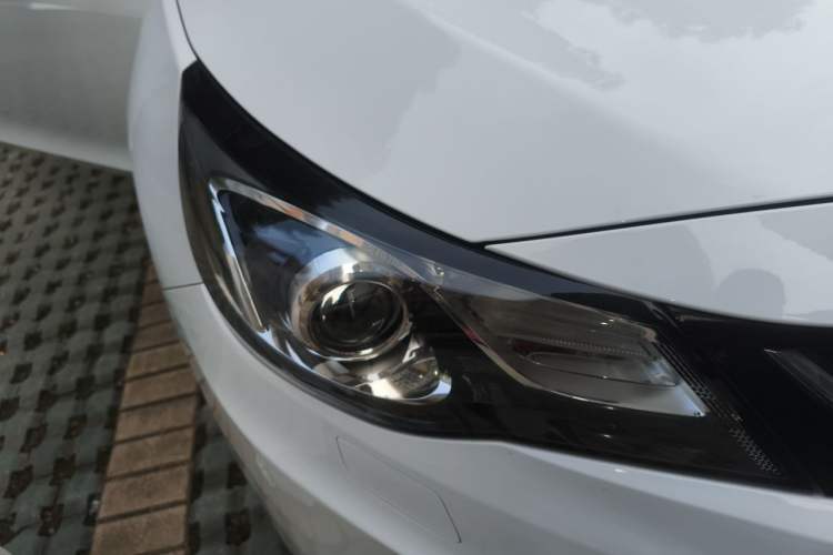 Used Chevrolet Malibu 2018 530T Automatic Luxury Edition Right Front Headlight