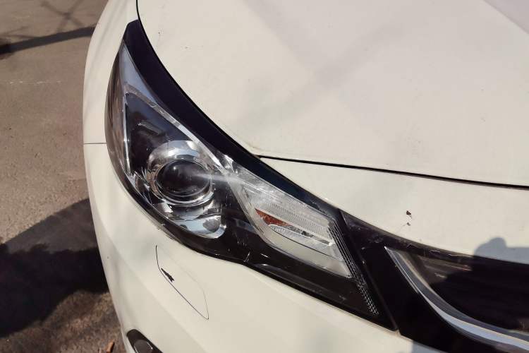 Used Chevrolet Malibu 2018 530T Automatic Luxury Edition Right Front Headlight