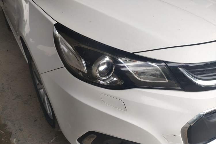 Used Chevrolet Malibu 2018 530T Automatic Luxury Edition Right Front Headlight