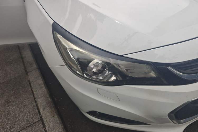 Used Chevrolet Malibu 2018 530T Automatic Luxury Edition Right Front Headlight