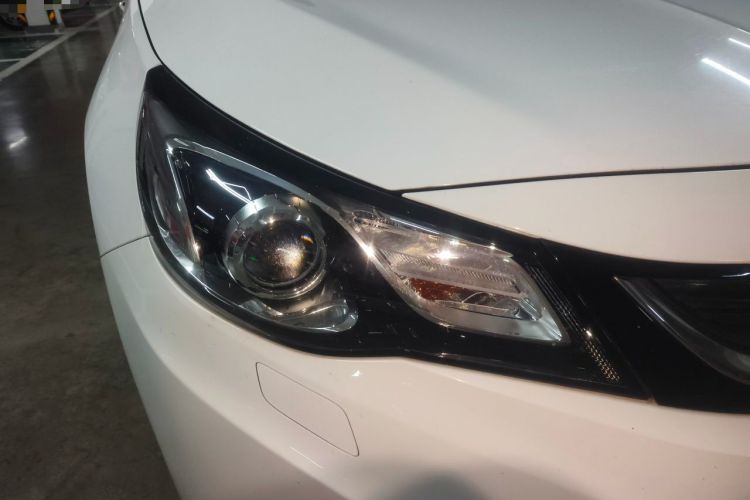 Used Chevrolet Malibu 2018 530T Automatic Luxury Edition Right Front Headlight