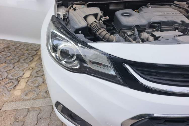 Used Chevrolet Malibu 2018 530T Automatic Fashion Edition Right Front Headlight