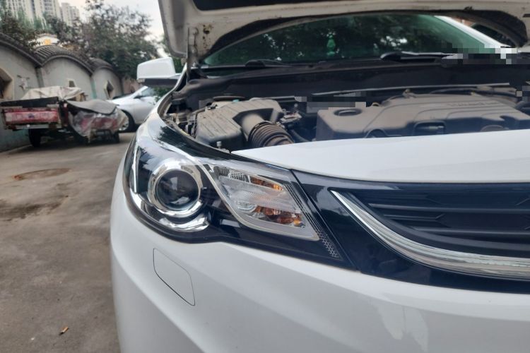 Used Chevrolet Malibu 2018 530T Automatic Luxury Edition Right Front Headlight
