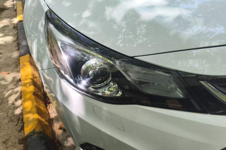 Used Chevrolet Malibu 2018 530T Automatic Luxury Edition Right Front Headlight