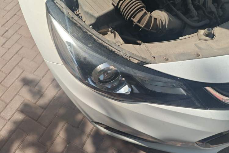 Used Chevrolet Malibu 2018 530T Automatic Fashion Edition Right Front Headlight