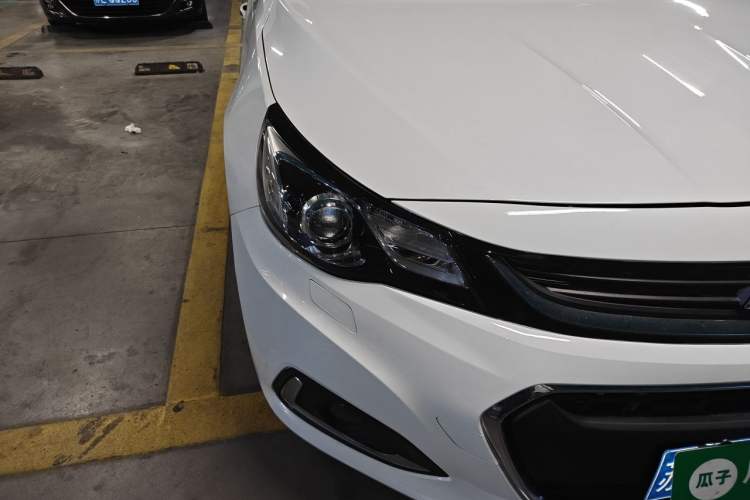 Used Chevrolet Malibu 2018 530T Automatic Luxury Edition Right Front Headlight