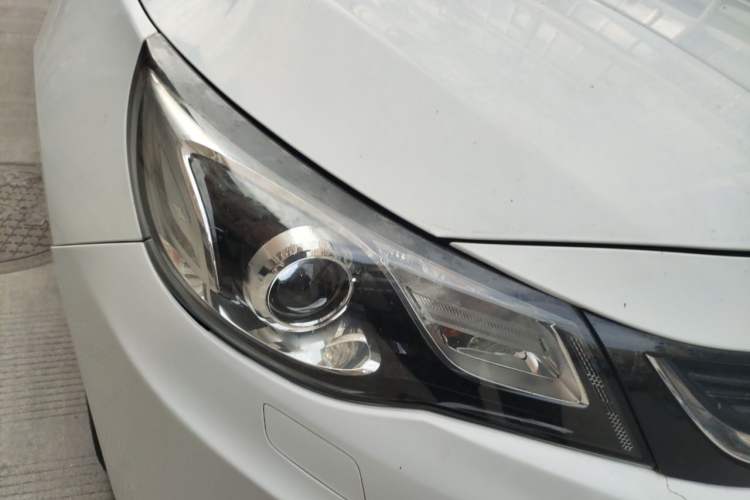 Used Chevrolet Malibu 2018 530T Automatic Luxury Edition Right Front Headlight