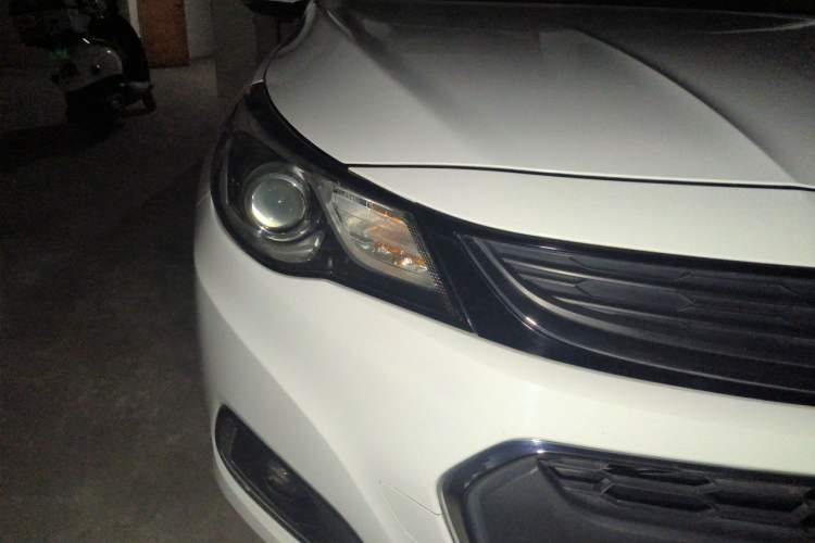 Used Chevrolet Malibu 2018 530T Automatic Fashion Edition Right Front Headlight
