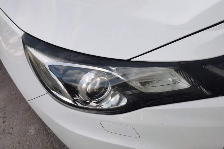 Used Chevrolet Malibu 2018 530T Automatic Luxury Edition Right Front Headlight