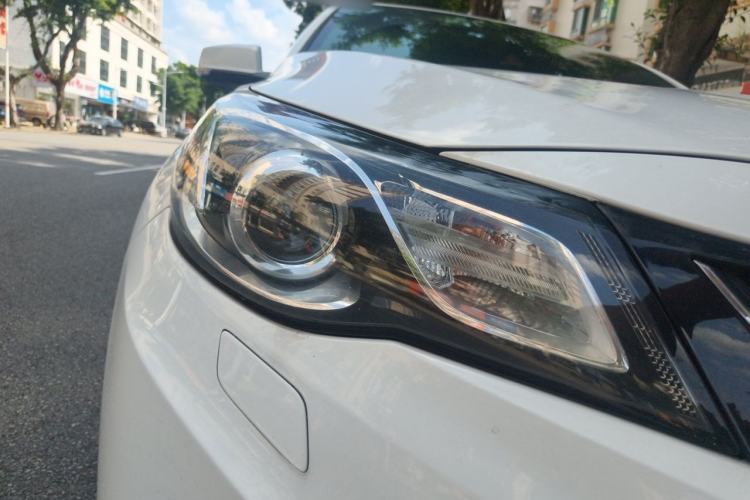 Used Chevrolet Malibu 2018 530T Automatic Luxury Edition Right Front Headlight