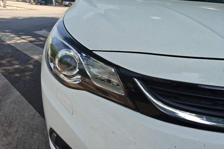 Used Chevrolet Malibu 2018 530T Automatic Luxury Edition Right Front Headlight