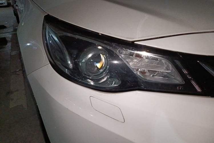 Used Chevrolet Malibu 2018 530T Automatic Luxury Edition Right Front Headlight
