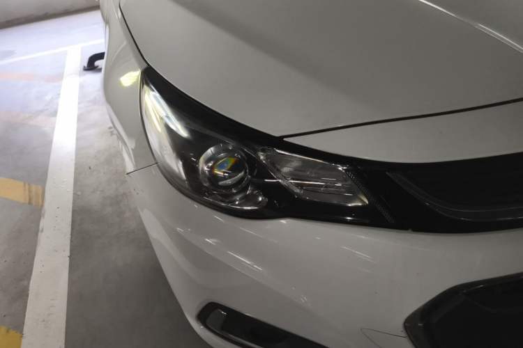 Used Chevrolet Malibu 2018 530T Automatic Fashion Edition Right Front Headlight