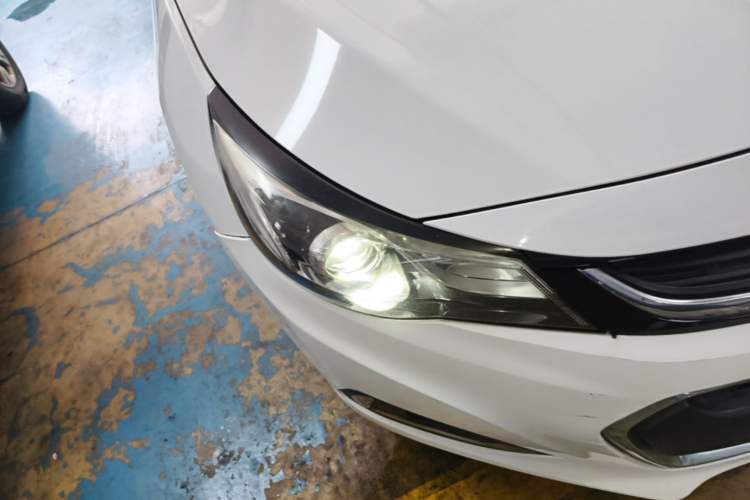 Used Chevrolet Malibu 2018 530T Automatic Fashion Edition Right Front Headlight