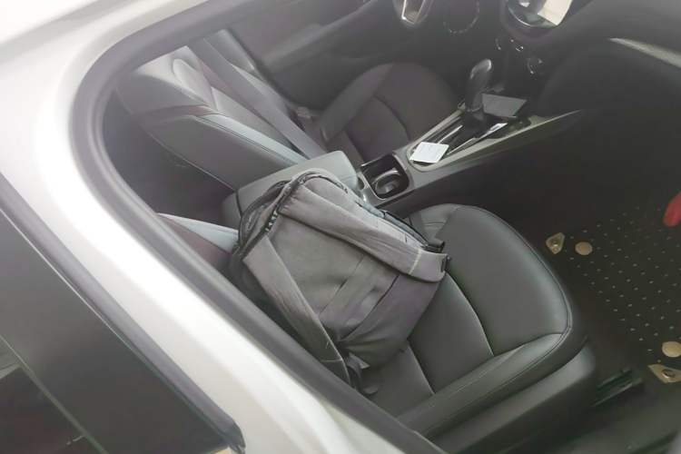 Used Chevrolet Malibu 2018 530T Automatic Fashion Edition Right Front Seat