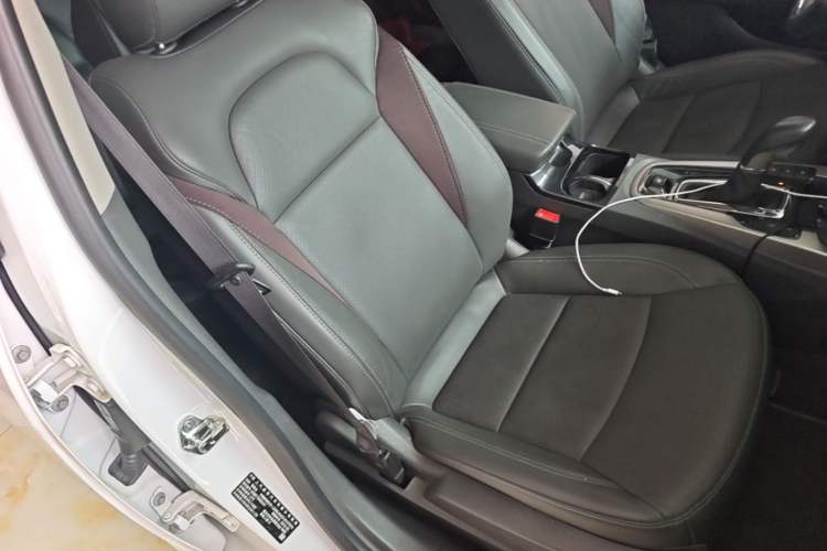 Used Chevrolet Malibu 2018 530T Automatic Fashion Edition Right Front Seat