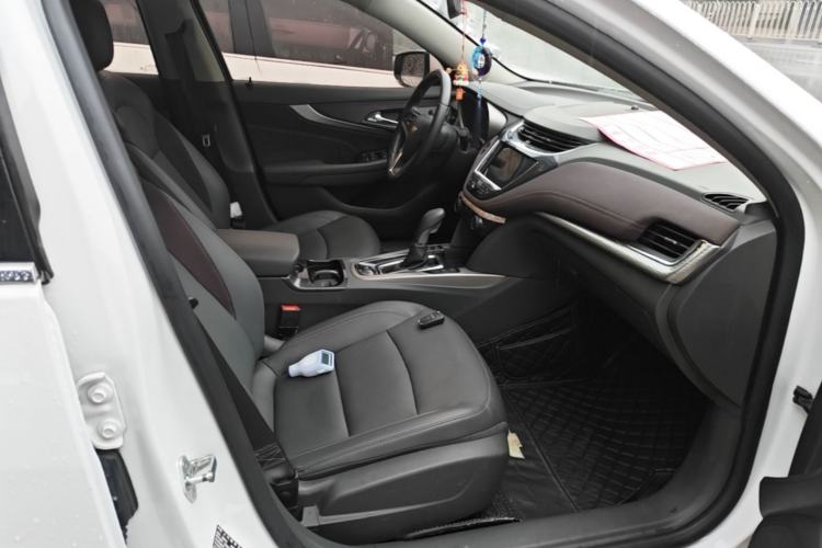 Used Chevrolet Malibu 2018 530T Automatic Luxury Edition Right Front Seat