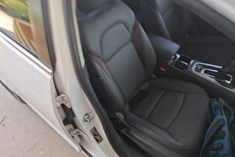 Used Chevrolet Malibu 2018 530T Automatic Luxury Edition Right Front Seat
