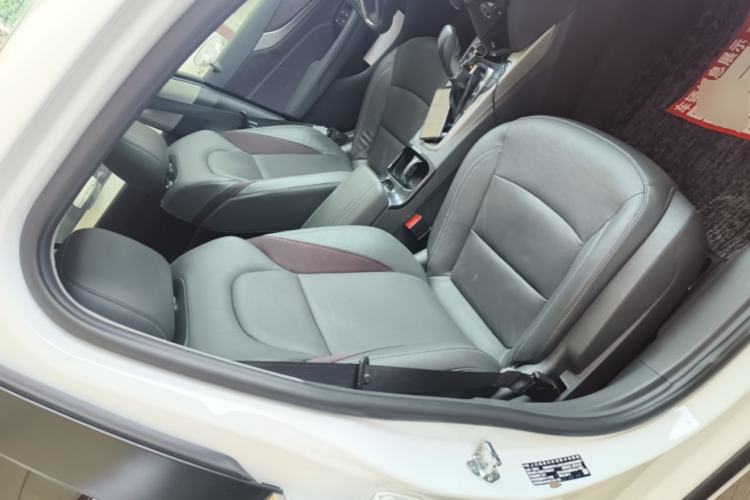 Used Chevrolet Malibu 2018 530T Automatic Fashion Edition Right Front Seat