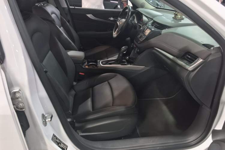 Used Chevrolet Malibu 2018 530T Automatic Fashion Edition Right Front Seat