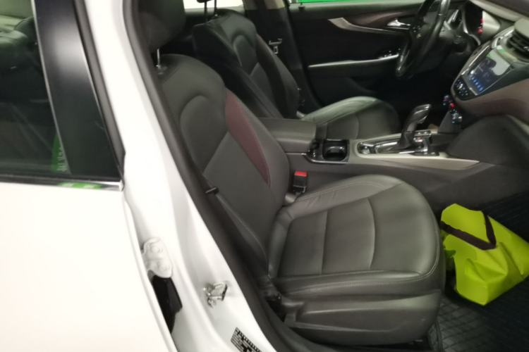 Used Chevrolet Malibu 2018 530T Automatic Fashion Edition Right Front Seat