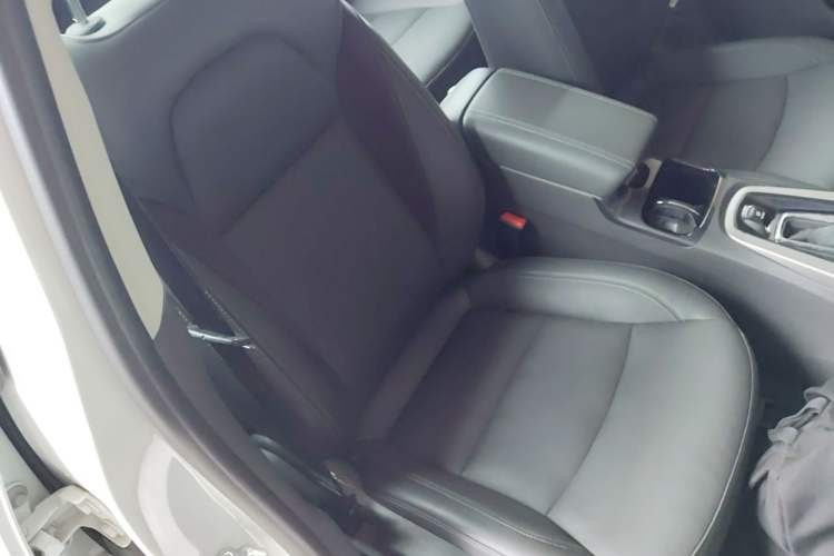 Used Chevrolet Malibu 2018 530T Automatic Luxury Edition Right Front Seat