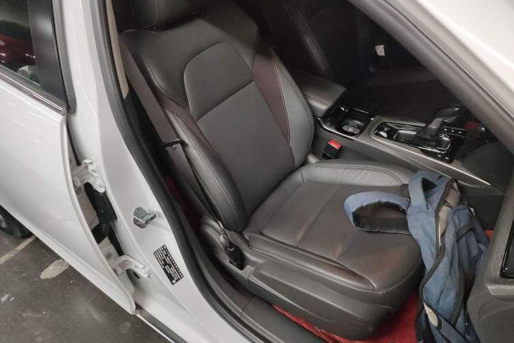 Used Chevrolet Malibu 2018 530T Automatic Fashion Edition Right Front Seat
