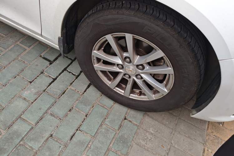 Used Chevrolet Malibu 2018 530T Automatic Fashion Edition Right Front Wheel Hub