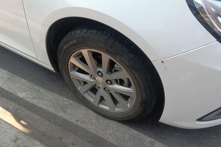 Used Chevrolet Malibu 2018 530T Automatic Luxury Edition Right Front Wheel Hub