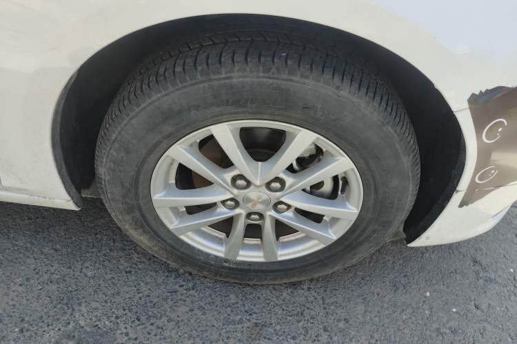 Used Chevrolet Malibu 2018 530T Automatic Fashion Edition Right Front Wheel Hub