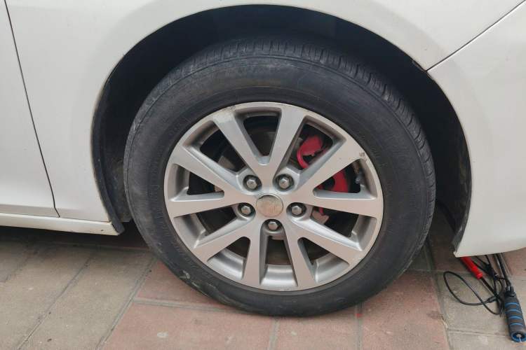Used Chevrolet Malibu 2018 530T Automatic Luxury Edition Right Front Wheel Hub