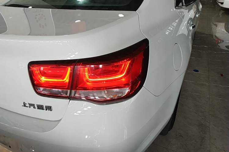 Used Chevrolet Malibu 2018 530T Automatic Luxury Edition Right Rear Taillight