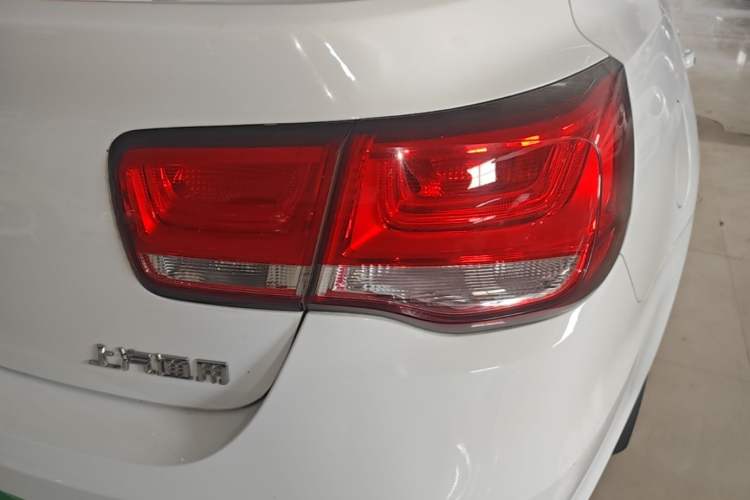 Used Chevrolet Malibu 2018 530T Automatic Comfort Edition Right Rear Taillight