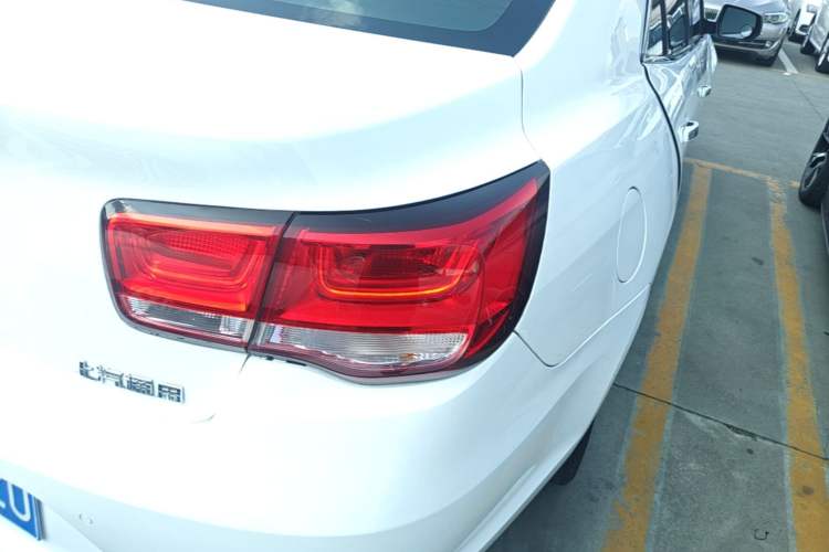 Used Chevrolet Malibu 2018 530T Automatic Luxury Edition Right Rear Taillight